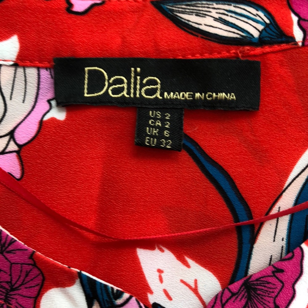 Dalia Floral Romper - Picture 3 of 4